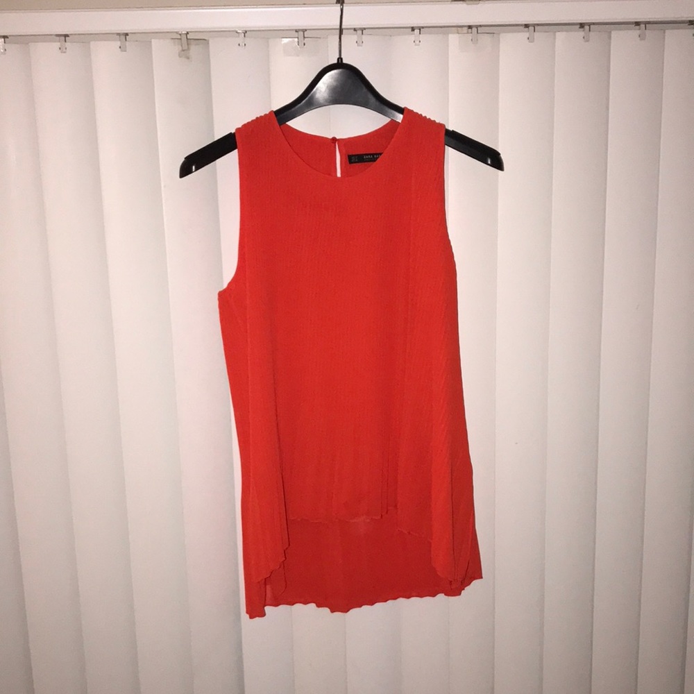 -Never Worn- Zara Ruffle Top, Orange, size Small